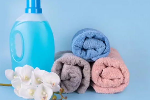 پودر لباس کودک و مایع بچه باید قدرت پاک‌کنندگی و لکه‌بری فوق‌العاده‌ای داشته ‌باشند.