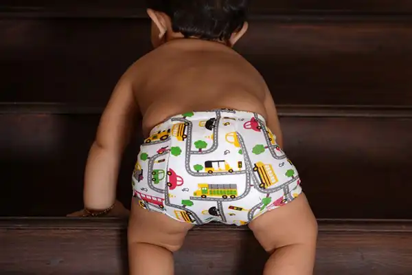 شورتهای آموزشی با لایههای جاذب، نقش مهمی در استقلال کودک دارند.