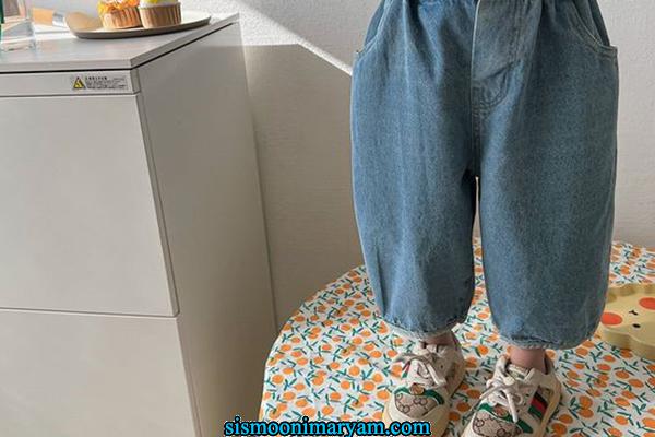 برای خرید شلوار سعی کنید، رنگ‌های ملایم انتخاب کنید.