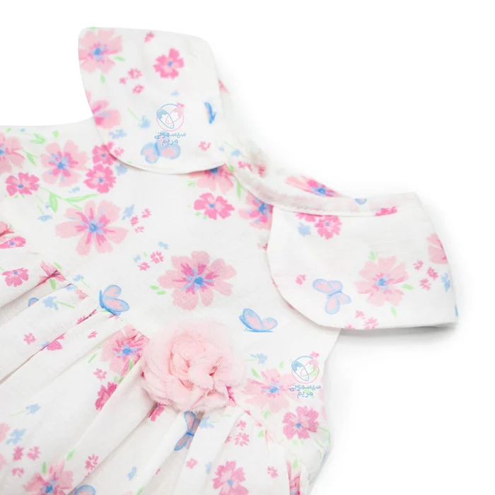 انتخابی مناسب برای والدینی است که بهدنبال لباسی راحت و شیک برای فرزندان خود هستند.