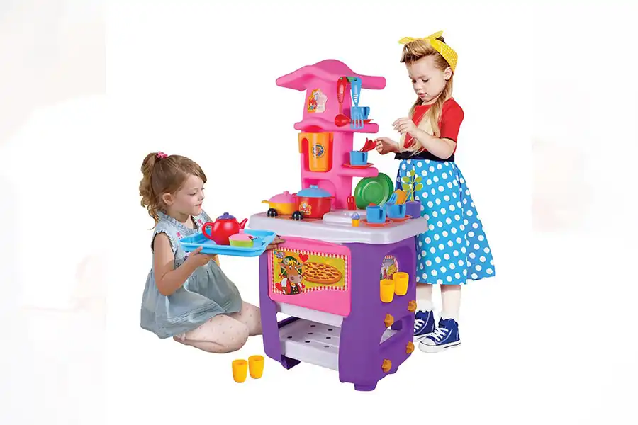 زرین تویز با سابقهای طولانی در تولید اسباببازی، بهعنوان یکی از برندهای معتبر این حوزه شناخته میشود.