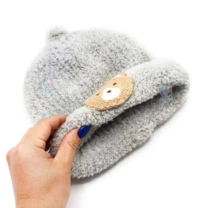 این محصول از جنس کاموا ضدحساسیت و لطیف تهیه شده است.