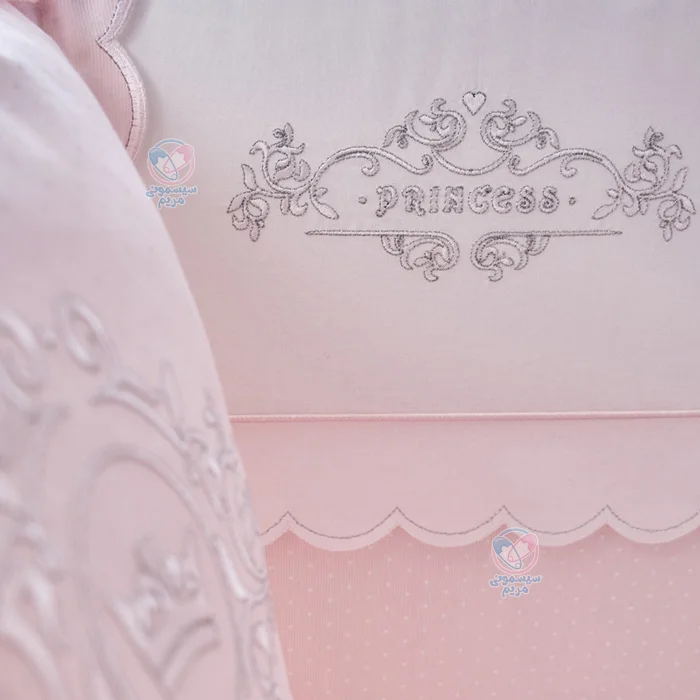 روکشهای سر لحاف و گاردهای کناری دارای زیپ بوده و بهراحتی جدا شده و شسته میشوند