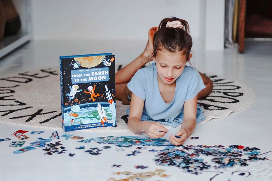 کودک در سن 6 تا 8 سالگی، می‌تواند یک پازل با ۷۲ تا ۲۰۰ قطعه درست کند.