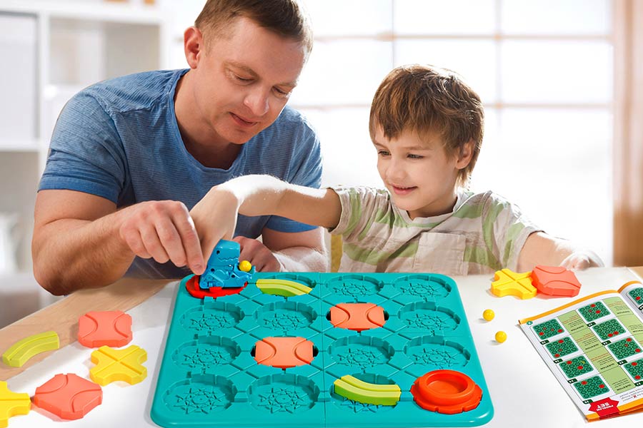 شناخت کودکتان به شما کمک می‌کند تا بهترین بازی رومیزی را انتخاب کنید.