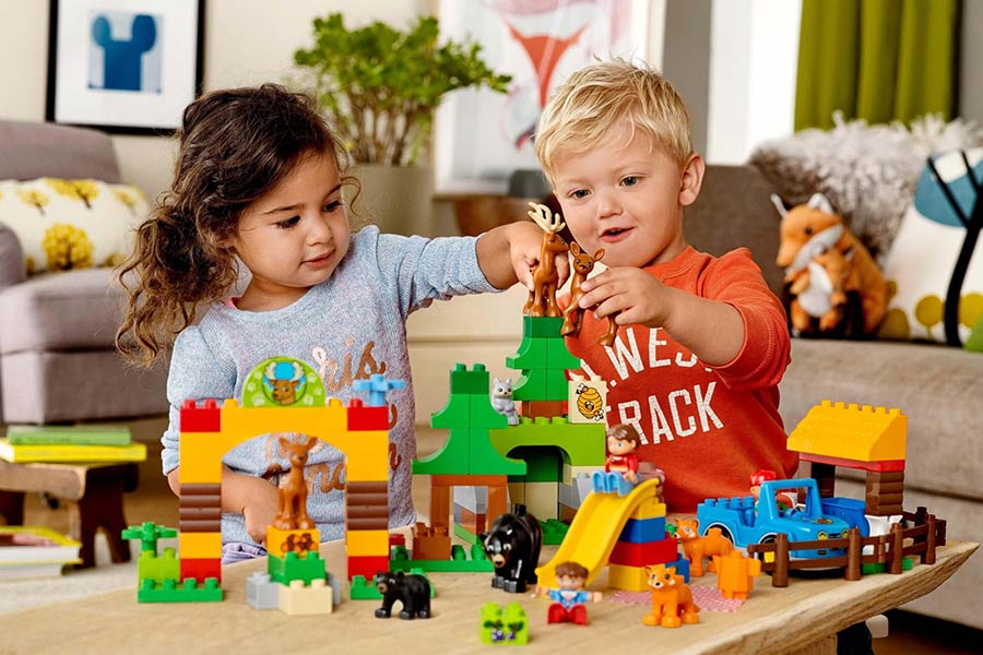 با لگوی کلاسیک امکان ساخت اشکال بهصورت بیپایان را به کودک خود دهید.