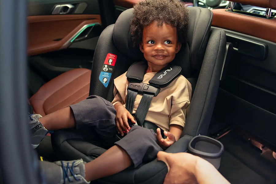 صندلی‌های ماشین نونا نسبت به جویی قابلیت تنظیم بدنه دقیق‌تری دارند.